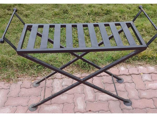 ~/upload/Lots/51501/gsok65egwrrns/Lot 044 Rode Iron Stand_t600x450.jpg